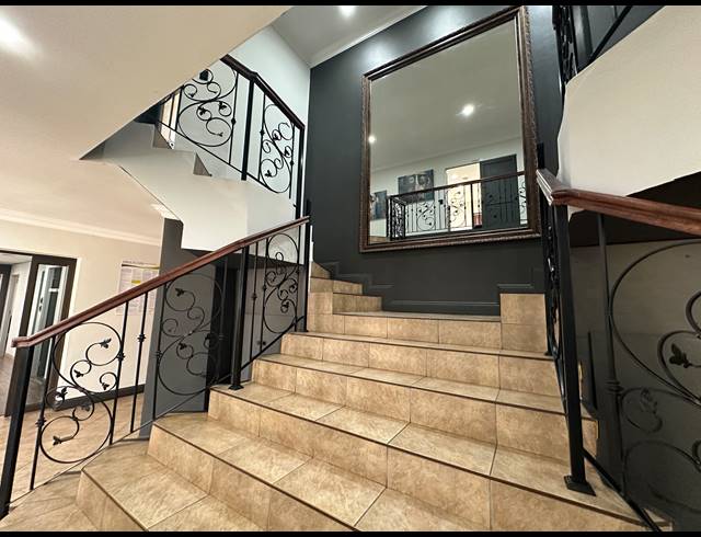 545M² OFFICE FOR SALE IN CENTURION CENTRAL